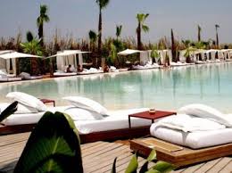 http://www.espace-maroc.com/bienvenue-la-plage-rouge-marrakech-palmeraie-182,822,11,1.html